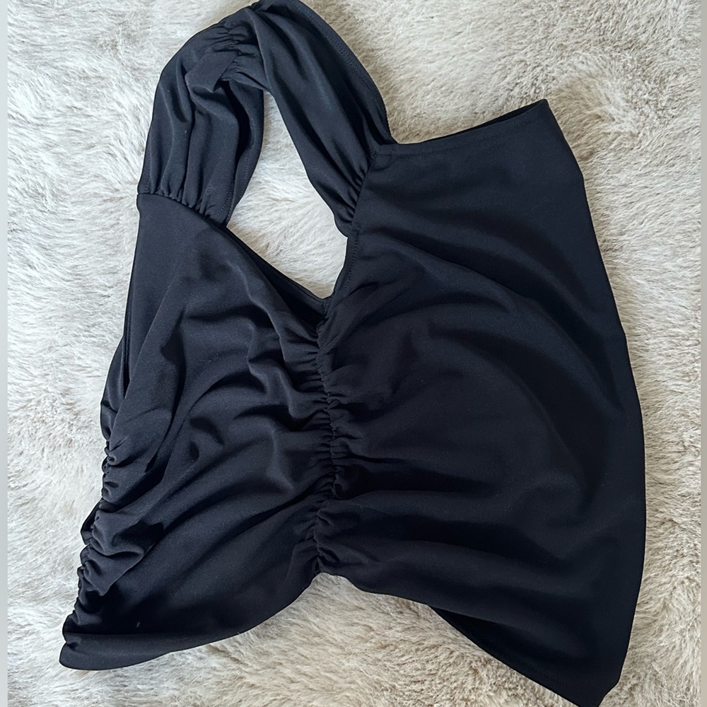 Zara Ruched Crop Top - Picture 3 of 4